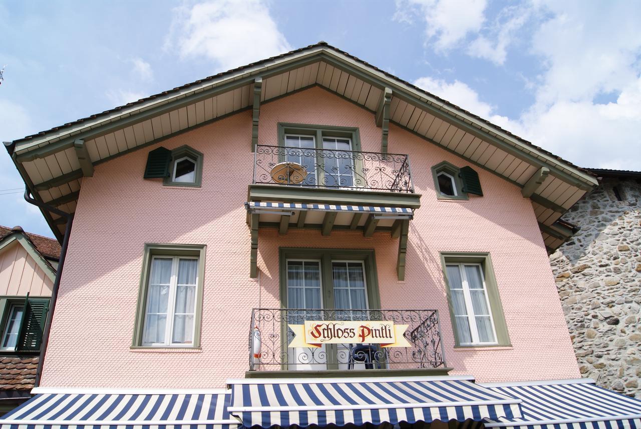 Hotel Schlosspintli Spiez Bagian luar foto