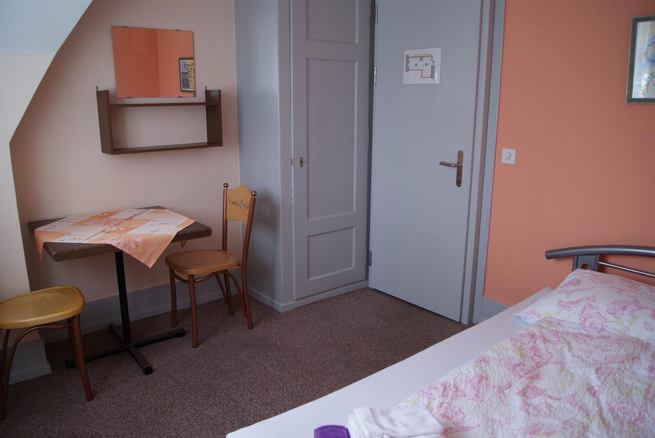Hotel Schlosspintli Spiez Bagian luar foto