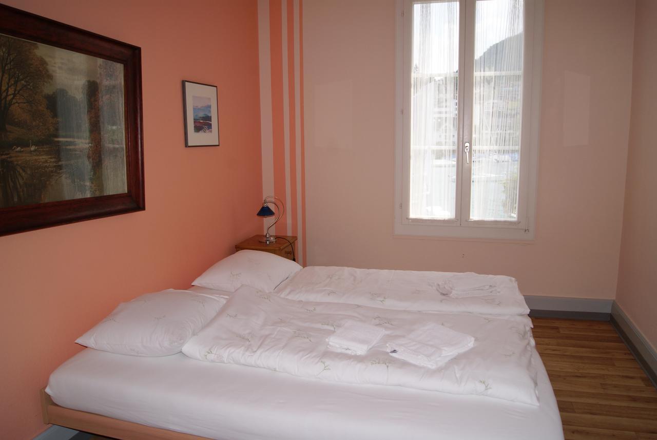 Hotel Schlosspintli Spiez Bagian luar foto